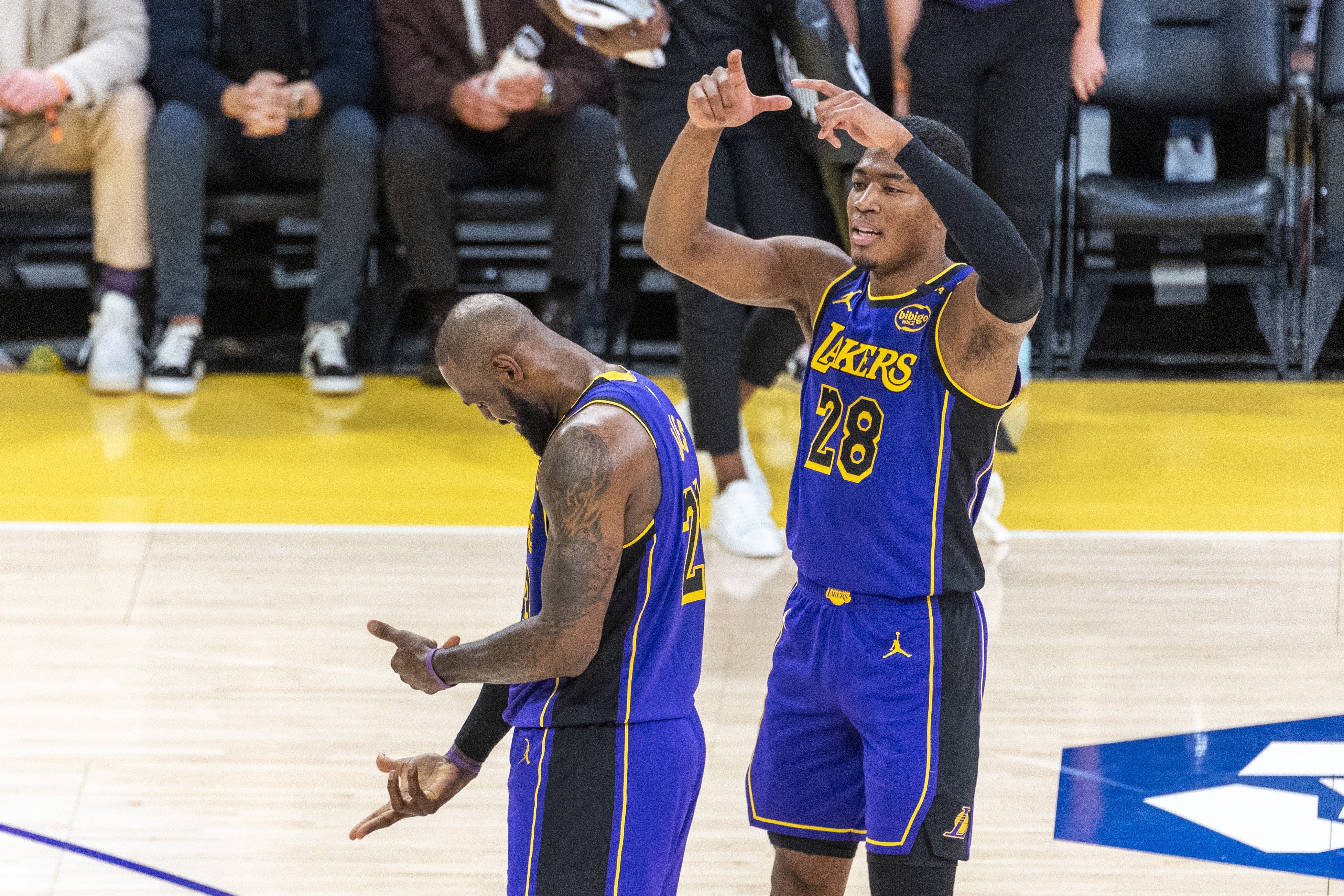 Buha：湖人放弃老詹八村肯纳德鸟权+清理合同 能创造5000万空间